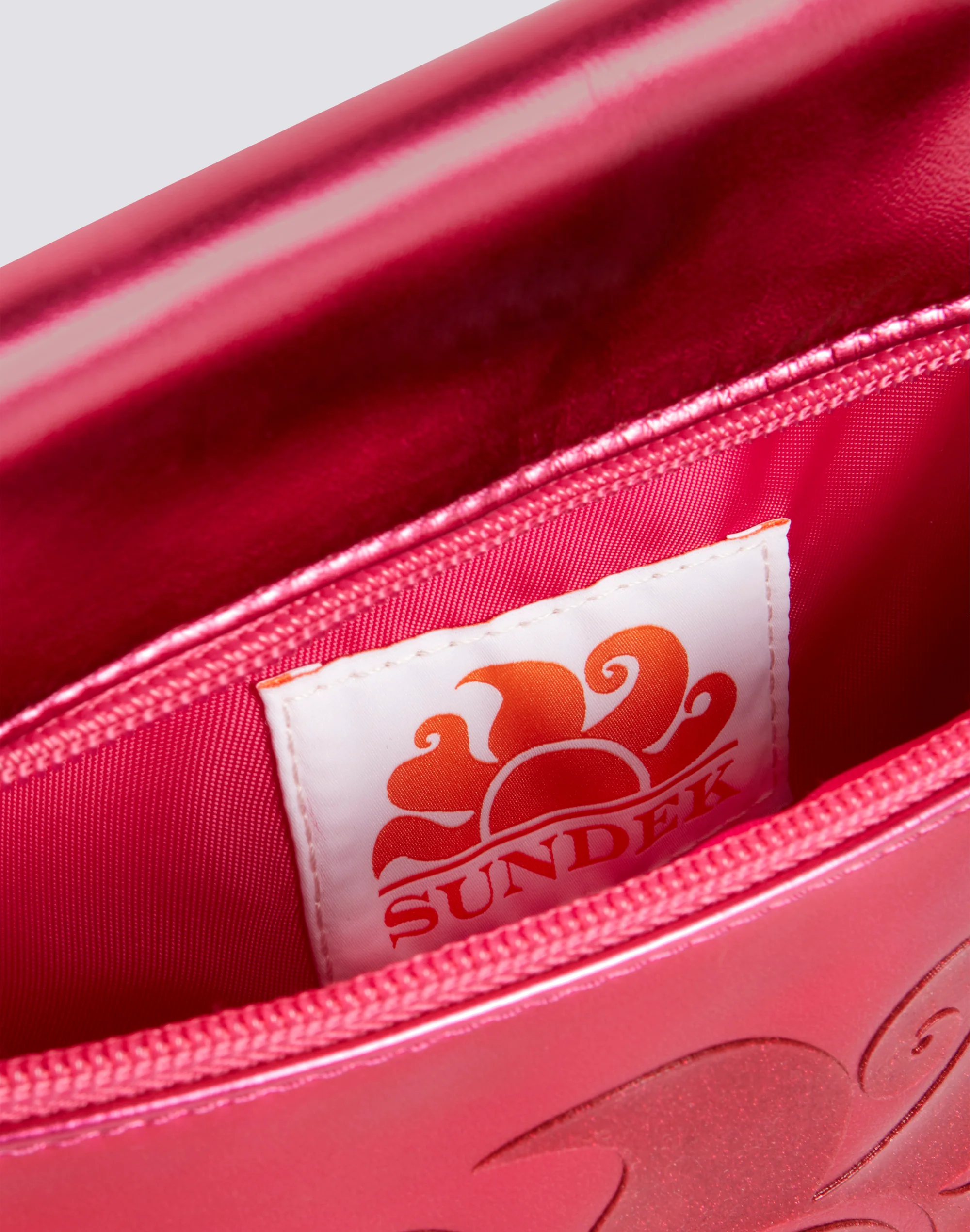 BORSA CLUTCH LAMINATA CON LOGO - Image 4