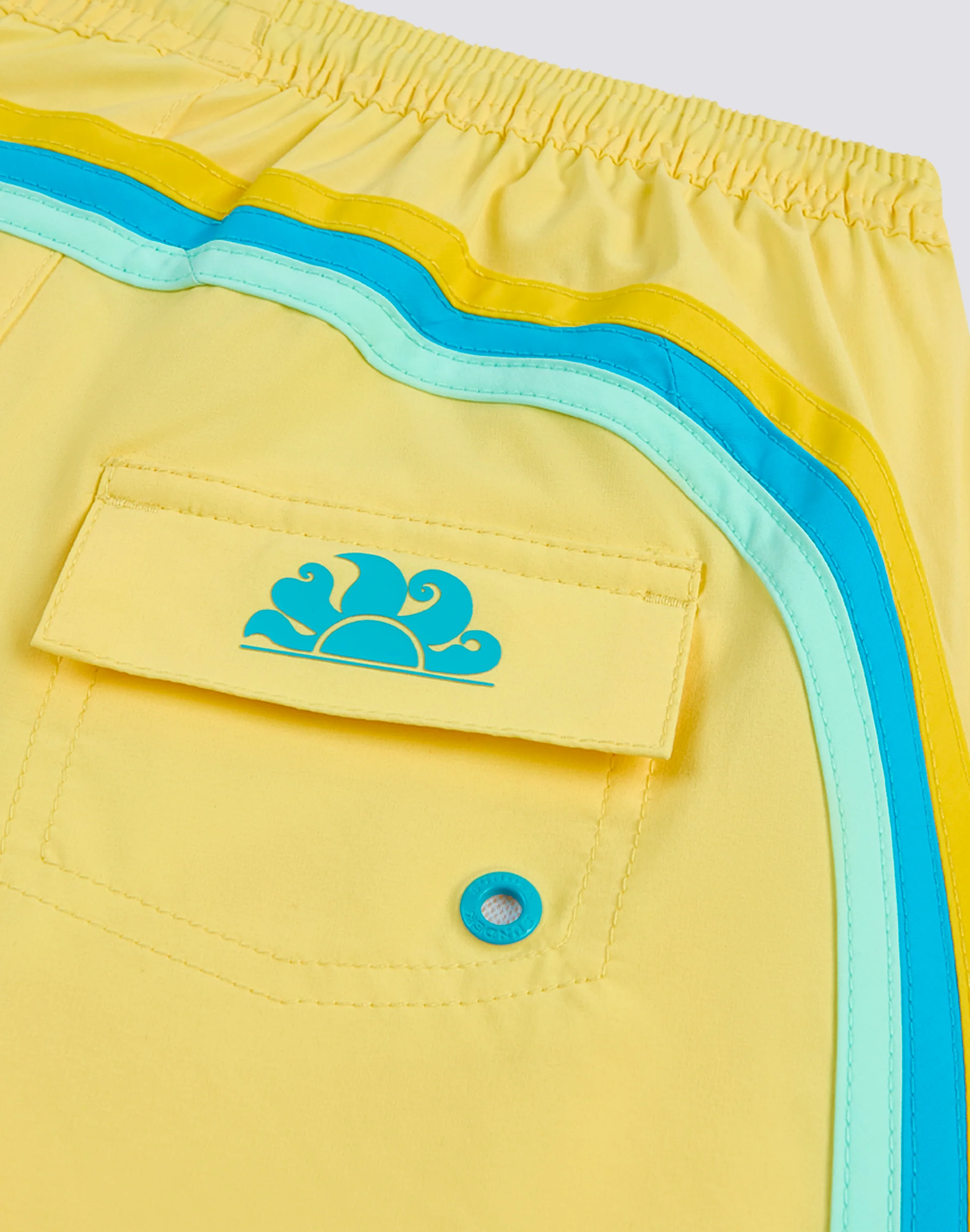 COSTUME DA BAGNO BAMBINO CORTO VITA ELASTICATA IN TESSUTO STRETCH - Image 3