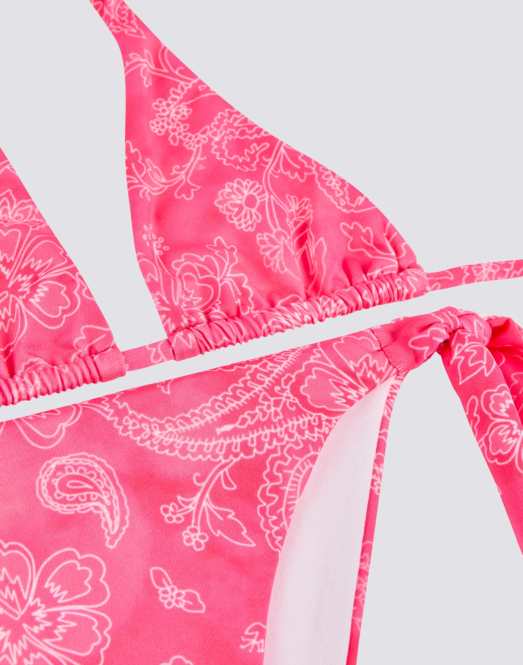 BIKINI BAMBINA CON TRIANGOLO AMERICANO E SLIP A LACCETTI FANTASIA HIBI PAISLEY - Image 3