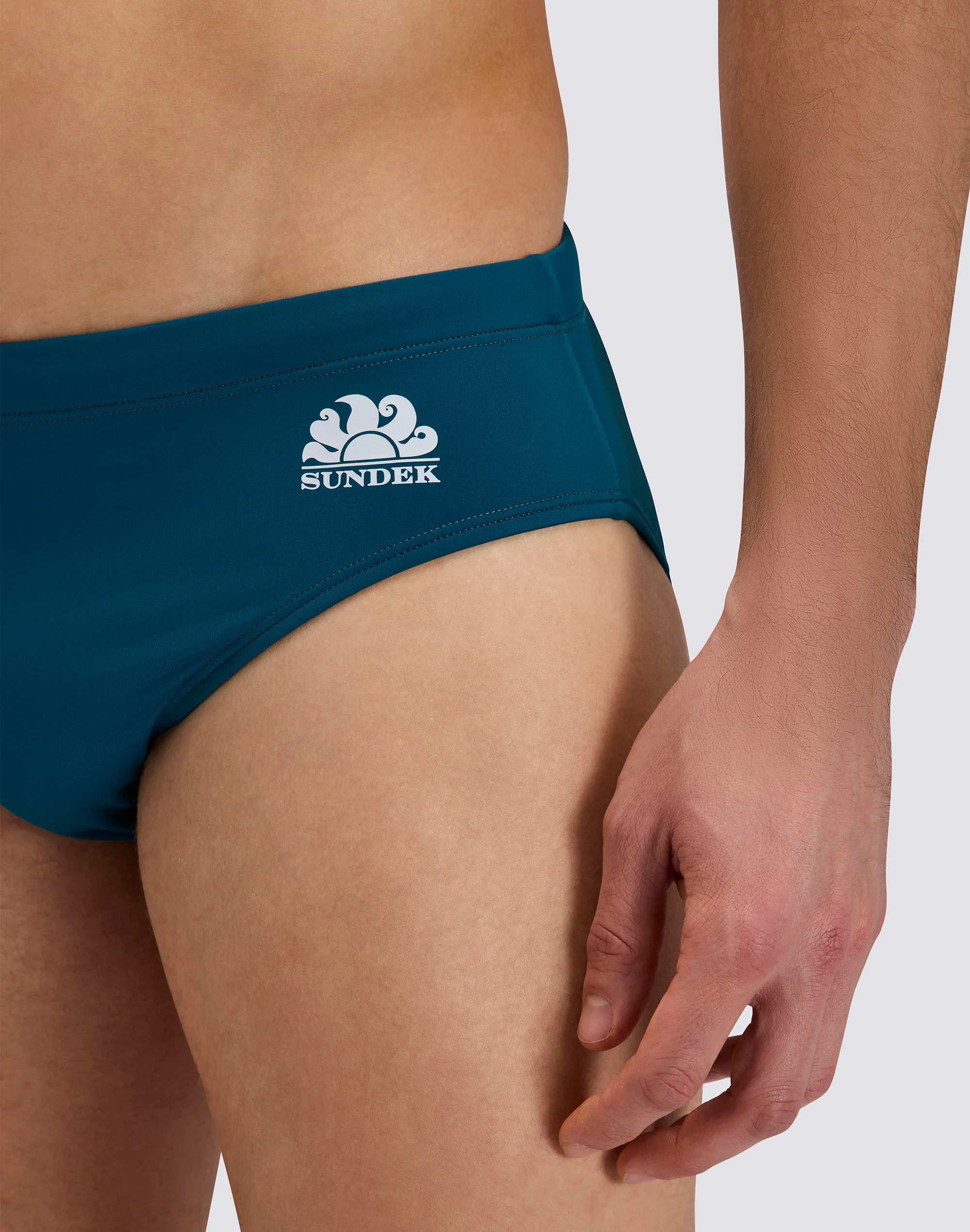 SLIP MARE UOMO CON DETTAGLIO TRICOLORE - Image 3