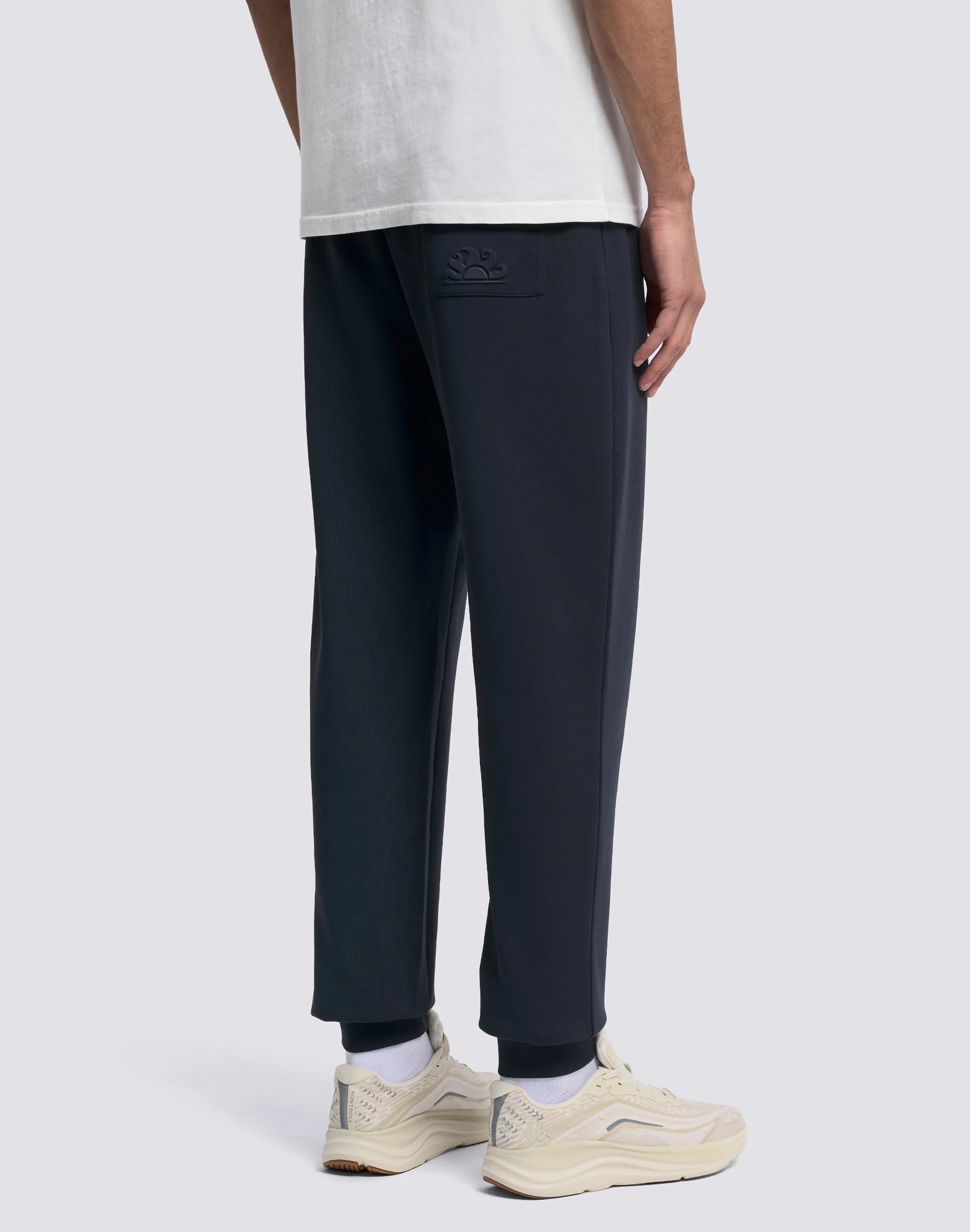 PANTALONI LUNGHI UOMO A VITA ELASTICATA IN COTONE INTERLOCK RICICLATO - Image 5