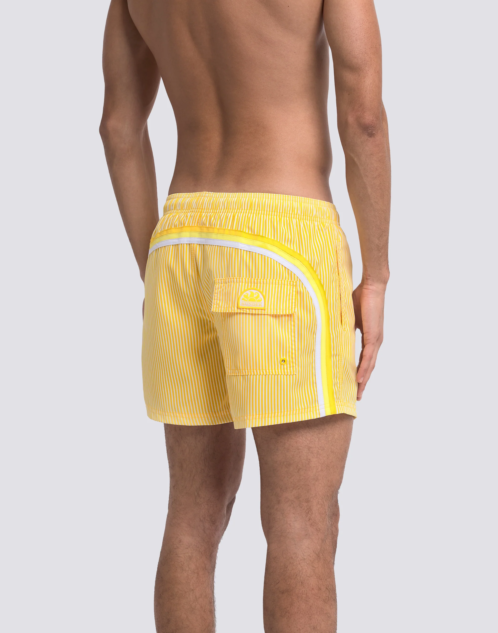 COSTUME DA BAGNO UOMO CORTO VITA ELASTICATA POLIESTERE RICICLATO REPREVE® CON STAMPA JUICY STRIPES CON RICAMO FRUTTA - Image 5