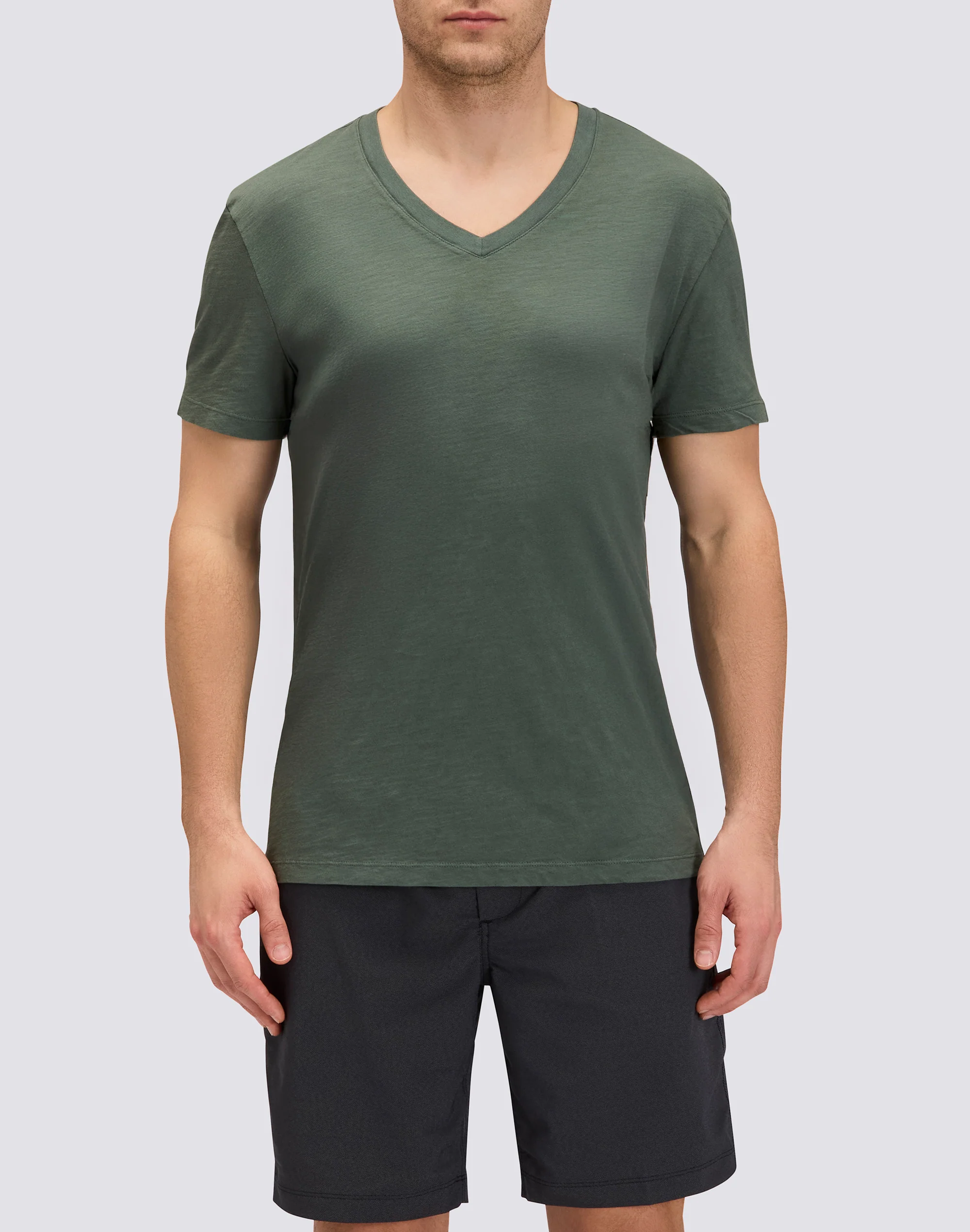 T-SHIRT TINTO CAPO CON SCOLLO A V