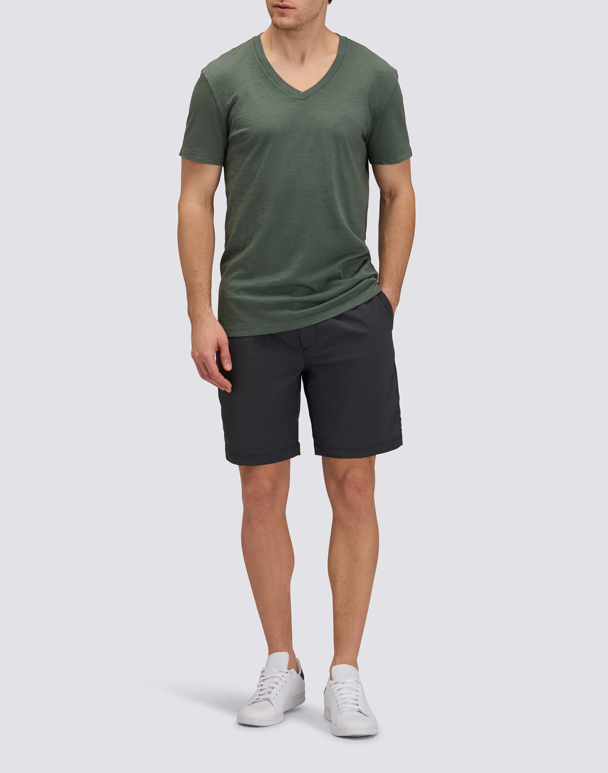 T-SHIRT TINTO CAPO CON SCOLLO A V - Image 3