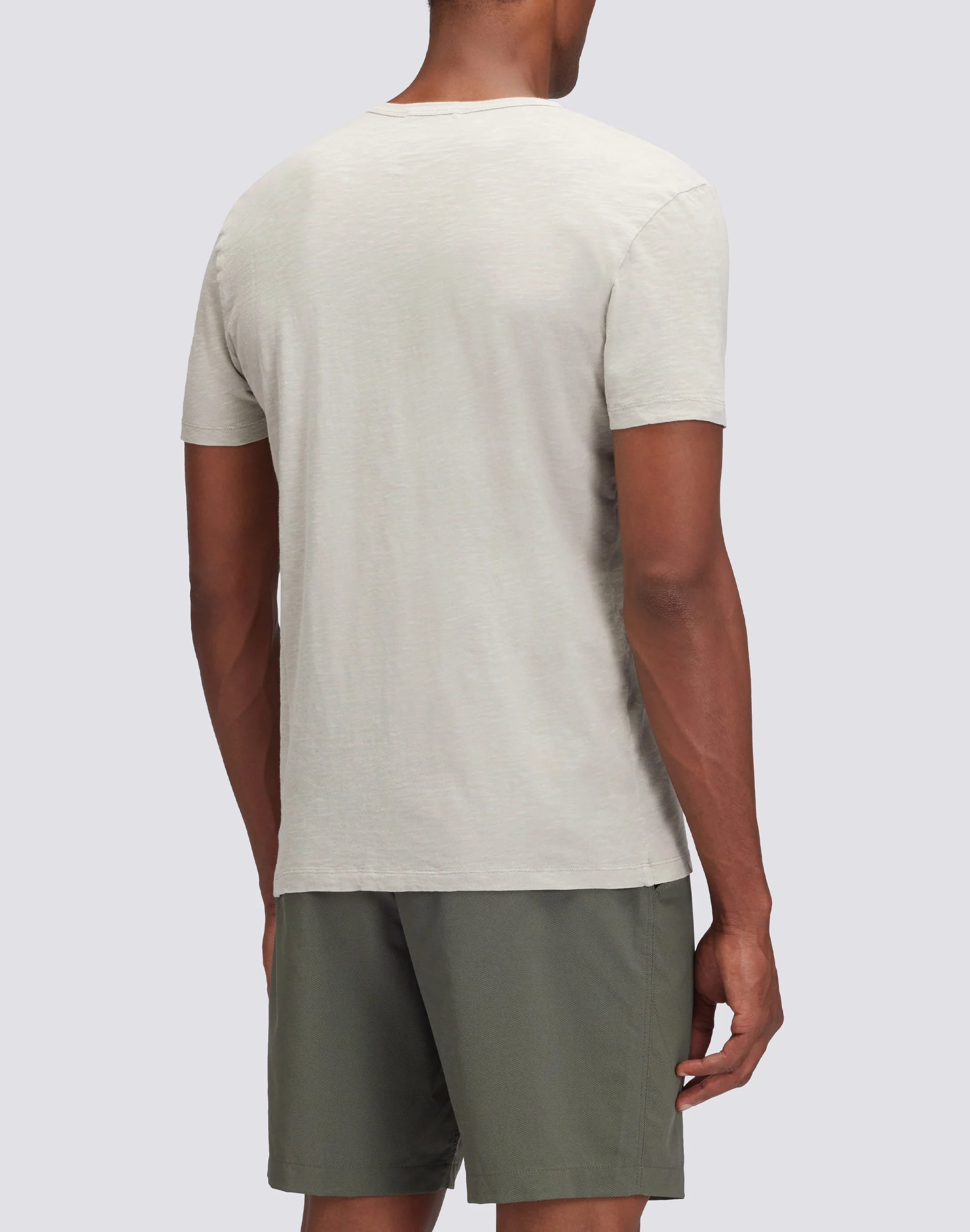 T-SHIRT CON TASCA TINTO CAPO - Image 4