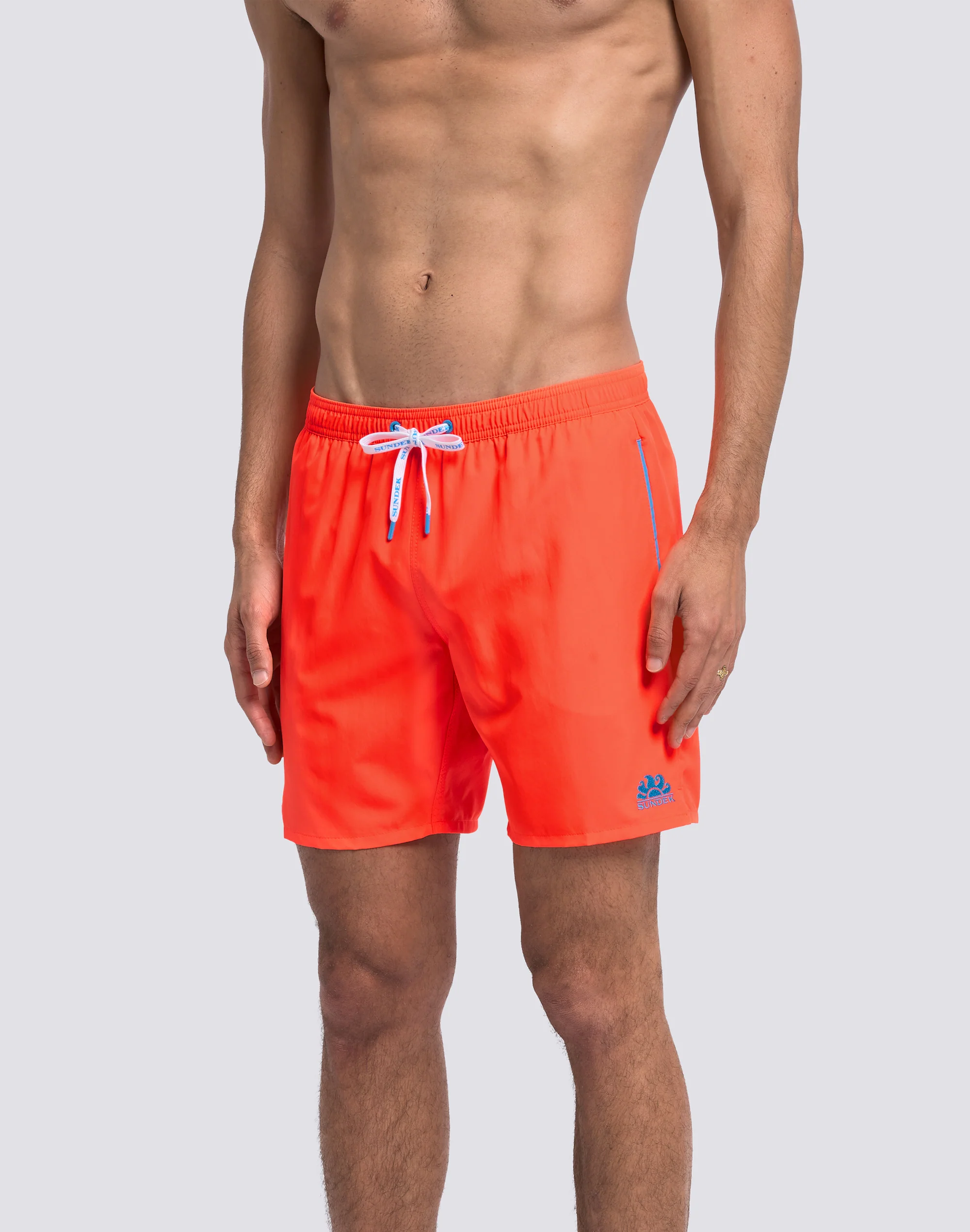 COSTUME DA BAGNO UOMO LUNGO VITA ELASTICATA CON PIPING IN POLIESTERE RICICLATO REPREVE® - Image 4