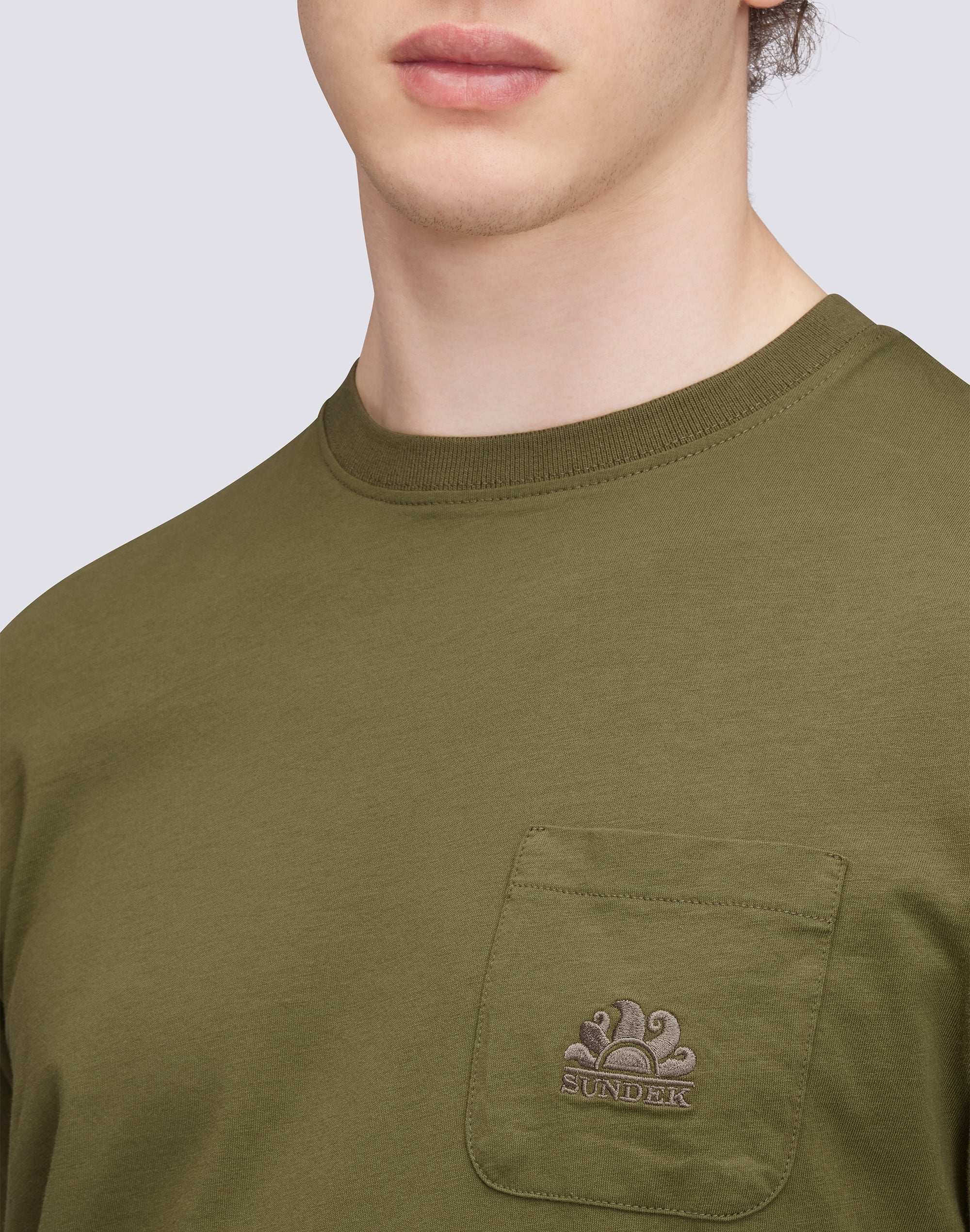 T-SHIRT FINN GIROCOLLO CON TASCHINO - Image 3