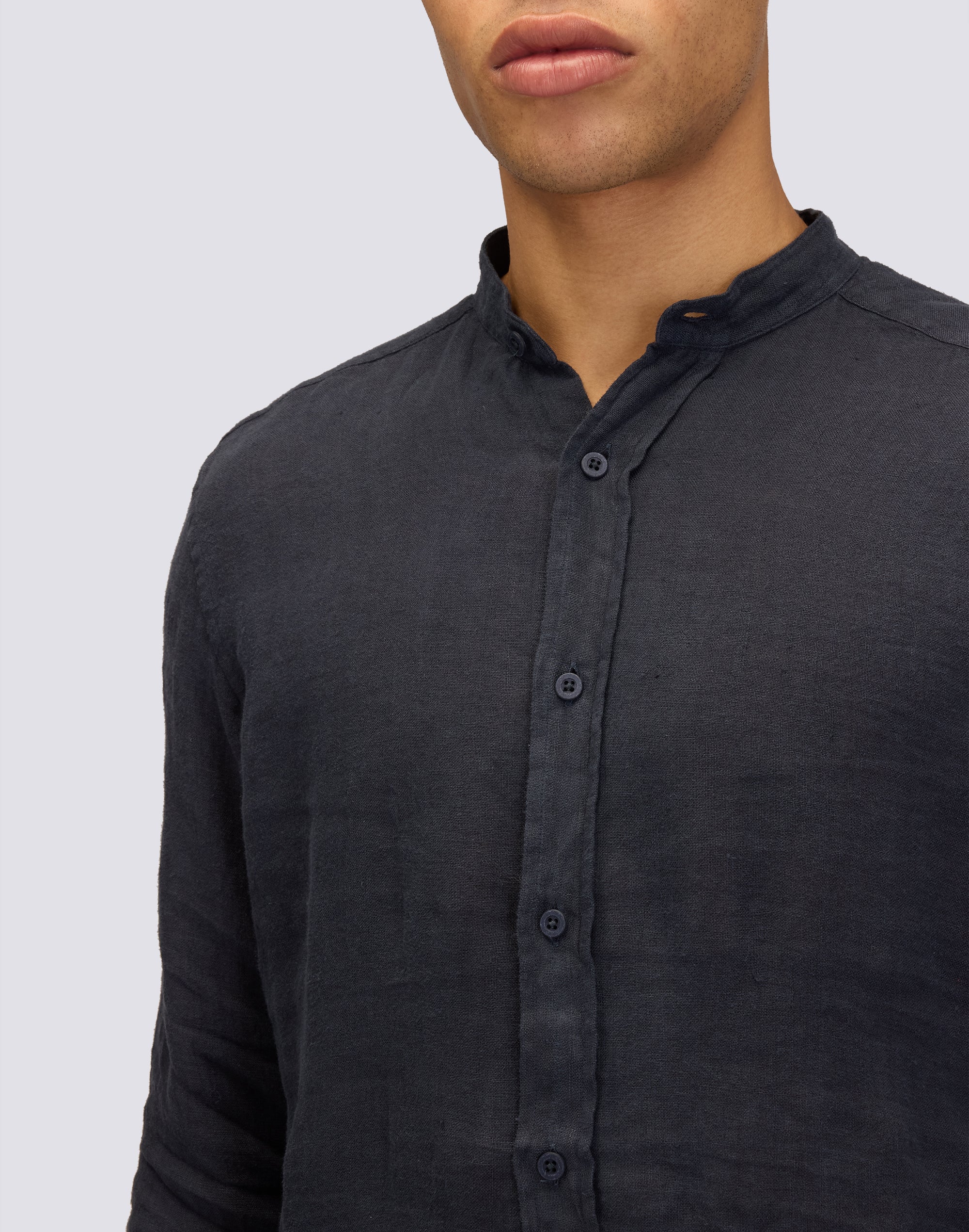 CAMICIA IN LINO IN TINTO CAPO CON COLLO ALLA COREANA - Image 3